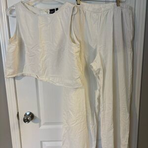GAP Cream White Linen Cropped Tank with Wide-Leg Pants